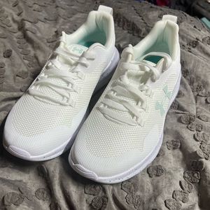 Never Worn UA’s Essential Sportstyle Shoe